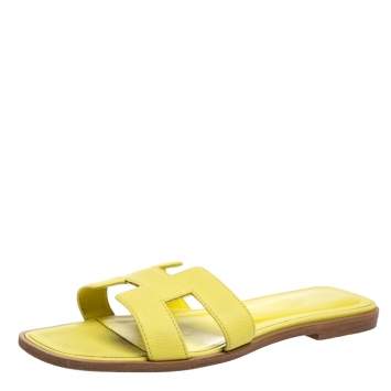 Pre Owned Hermes Yellow Leather Oran Flat Slides Size 37.5