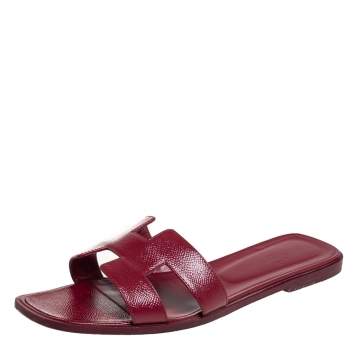 Pre Owned Hermes Burgundy Patent Leather Oran Sandals Size 42