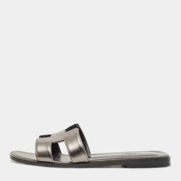 Pre Owned Hermes Metallic Bronze  Leather Oran Slide Flats Size 37