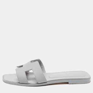 Pre Owned Hermes Grey Leather Oran Flat Slides Size 38.5