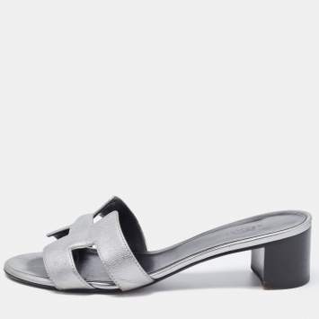Pre Owned Hermes Sliver Leather Oasis Block Heel Slide Sandals Size 37