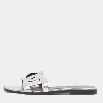 Pre Owned Hermes Silver Leather Omaha Flat Slides Size 38