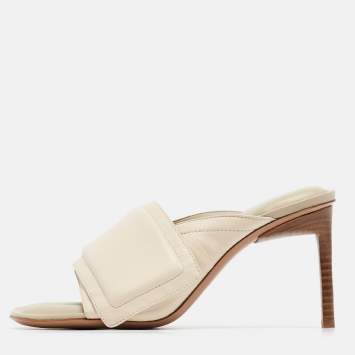 Pre Owned Jacquemus Cream Leather Piscine Les Mules Size 35