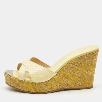 مملوكة مسبقًا Jimmy Choo Yellow Python Leather Prima Wedge Sandals Size  38.5