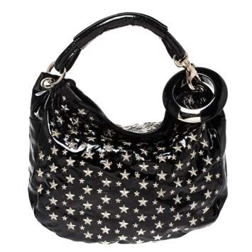 مملوكة مسبقًا Jimmy Choo Black Patent Leather Star Studded Sky Hobo