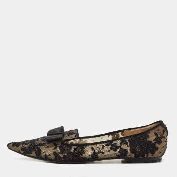 مملوكة مسبقًا Jimmy Choo Black Lace Gala Ballet Flats Size 37 