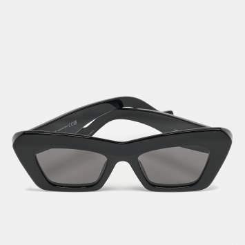 Pre Owned Loewe Black LW40036I Anagram Cat Eye Sunglasses