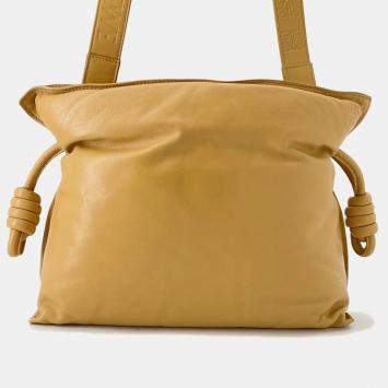 مملوكة مسبقًا Loewe Puffer Flamenco Clutch Shoulder Bag Camel Leather