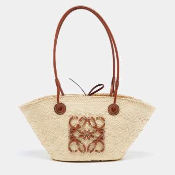 Pre Owned Loewe Beige Woven Straw and Leather Small Anagram Basket Shoulder Bag