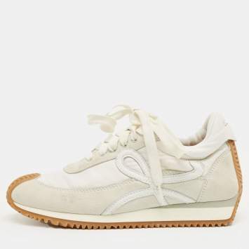 مملوكة مسبقًا حذاء رياضي لووي قماش أبيض، سويدي وجلد قصير مقاس 39