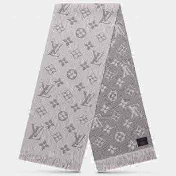 Pre Owned Louis Vuitton Pearl Grey Logomania Scarf