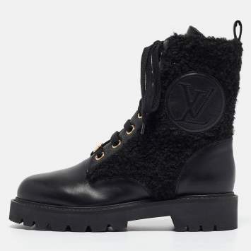 Pre Owned Louis Vuitton Black Leather and Shearling Fur Territory Ranger Boots Size 38