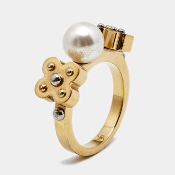 Pre Owned Louis Vuitton Gold Tone Faux Pearl Monogram Ring M