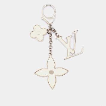 Pre Owned Louis Vuitton Cream White Fleur d'Epi Silver Tone Bag Charm