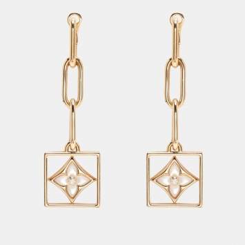 Pre Owned أقراط لوي فيتون بي بلوسوم ذهب أصفر وصدف أبيض وألماس متدلية