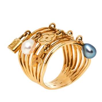 Pre Owned Louis Vuitton Monogram Charm Cultured Pearl 18K Yellow Gold Cocktail Ring Size 54