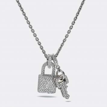 Pre Owned Louis Vuitton Lock It Key Padlock Diamonds 18k White Gold Pendant Necklace
