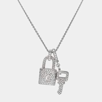 Pre Owned Louis Vuitton Lock It Key Padlock Diamonds 18k White Gold Pendant Necklace