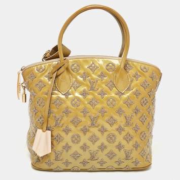 مملوكة مسبقًا Louis Vuitton Gris Monogram Patent Leather Limited Edition Fascination Lockit Bag