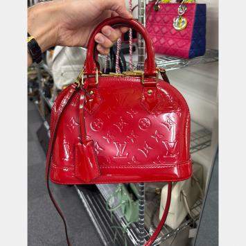 Pre Owned Louis Vuitton Vernis Rouge Alma BB bag