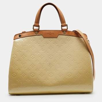 Pre Owned Louis Vuitton Blanc Corail Monogram Vernis Brea GM Bag