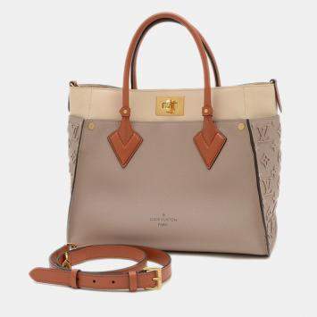 Louis Vuitton On My Side MM Galle Leather Shoulder Bag