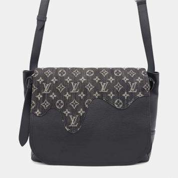 Pre Owned Louis Vuitton x Nigo Besace Tokyo Black Monogram Denim and Taurillon Leather Shoulder Bag
