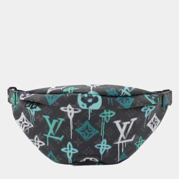 Louis Vuitton Monogram Eclipse (Lv Graffiti Vert) Discovery Bumbag Pm Waist Bag