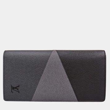 Louis Vuitton Plaza NM Grey Taiga Leather Long Wallet