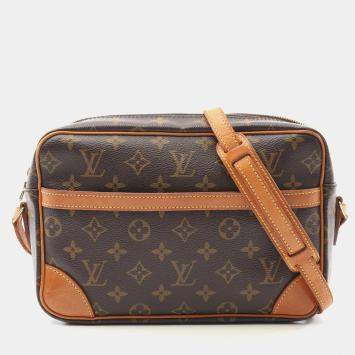 مملوكة مسبقًا Louis Vuitton Trocadero 27 Monogram Canvas Crossbody Bag