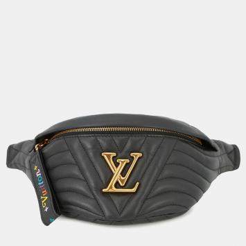 مملوكة مسبقًا Louis Vuitton New Wave Noir Calfskin Bumbag