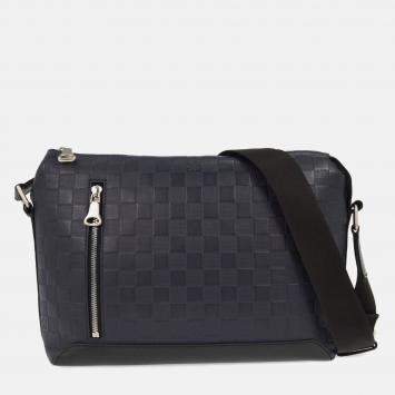 Pre Owned Louis Vuitton Black Damier Infini Discovery Messenger PM