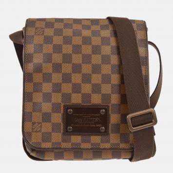 مملوكة مسبقًا Louis Vuitton Damier Brooklyn PM Shoulder Bag