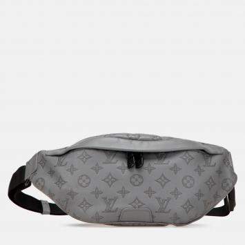 Pre Owned Louis Vuitton Grey Monogram Shadow Discovery Bumbag