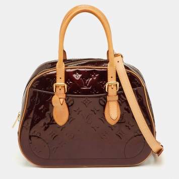 مملوكة مسبقًا Louis Vuitton Summit Drive Amarante Monogram Vernis Bag
