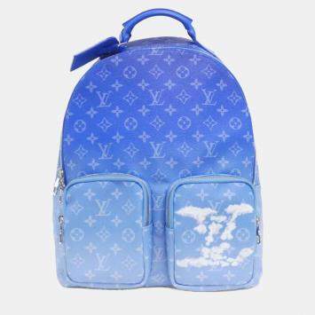 مملوكة مسبقًا Louis Vuitton Lv Clouds Multi-Pocket Backpack