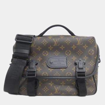 Pre Owned Louis Vuitton Monogram Macassar Lv Trail Messenger Shoulder Bag