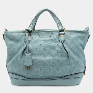 Pre Owned Louis Vuitton Blue Monogram Mahina Stellar PM