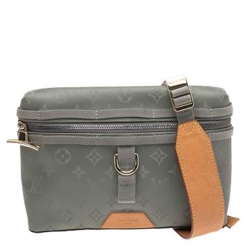 Pre Owned Louis Vuitton Grey Monogram Titanium Canvas Messenger 