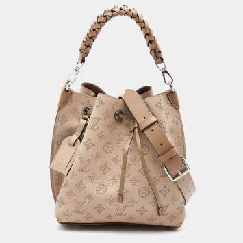 Pre Owned Louis Vuitton Gallet Monogram Mahina Leather Muria Bucket Bag