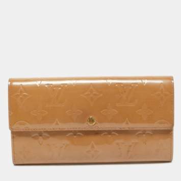 Pre Owned Louis Vuitton Noisette Monogram Vernis Sarah Wallet