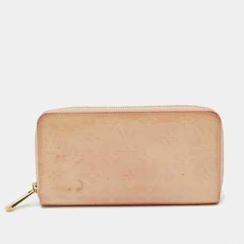 Pre Owned Louis Vuitton Noisette Monogram Vernis Zippy Wallet