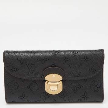 Pre Owned Louis Vuitton Black Monogram Mahina Leather Amelia Wallet