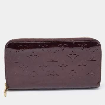 Pre Owned Louis Vuitton Amarante Monogram Vernis Zippy Wallet