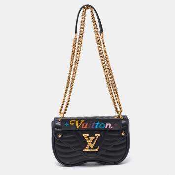 مملوكة مسبقًا Louis Vuitton Black Leather New Wave Chain PM Bag