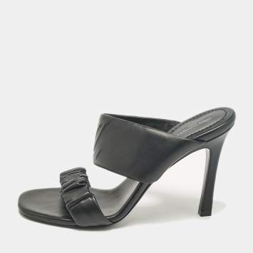 Pre Owned Louis Vuitton Black Pleated Leather Slide Sandals Size 38.5