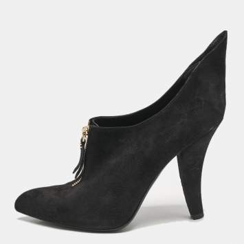 Louis Vuitton Black Suede Pointed Toe Ankle Booties Size 38.5