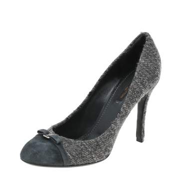 مملوكة مسبقًا Louis Vuitton Grey Monogram Fabric and Suede Bow Cap Toe Pumps 39