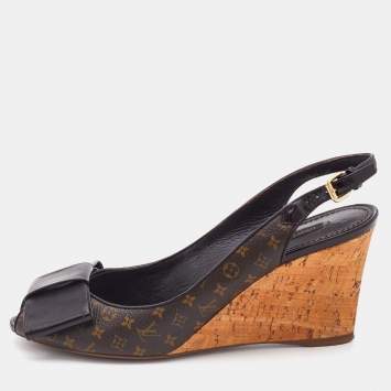 Pre Owned Louis Vuitton Monogram Canvas Rivoli Peep Toe Slingback Pumps Size 40