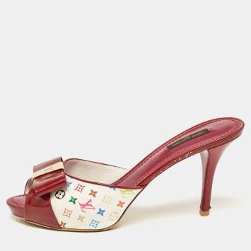 Pre Owned Louis Vuitton White/White Canvas and Patent Leather Slide Sandals Size 39